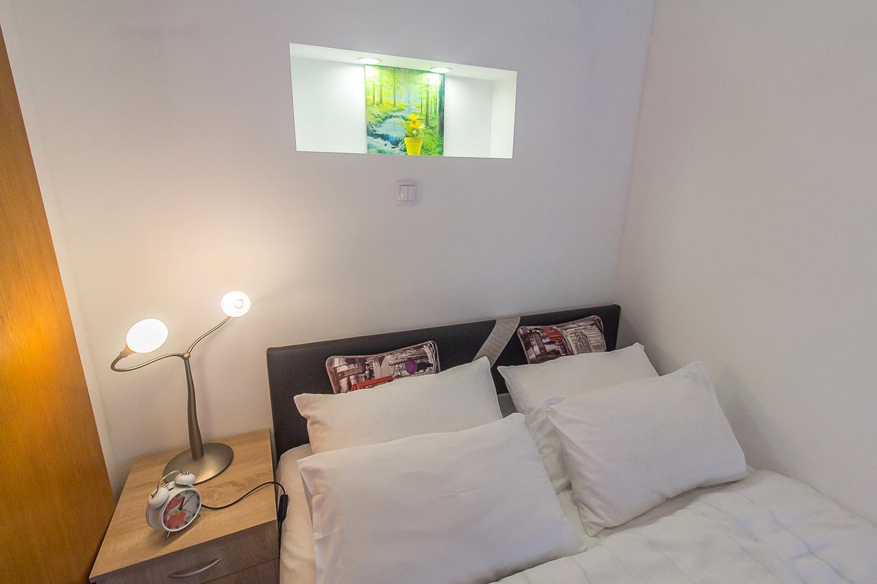 Stan Na Dan Banja Luka Apartment Ngoại thất bức ảnh