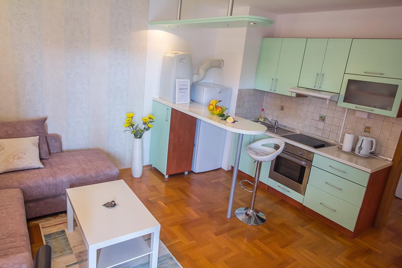 Stan Na Dan Banja Luka Apartment Ngoại thất bức ảnh
