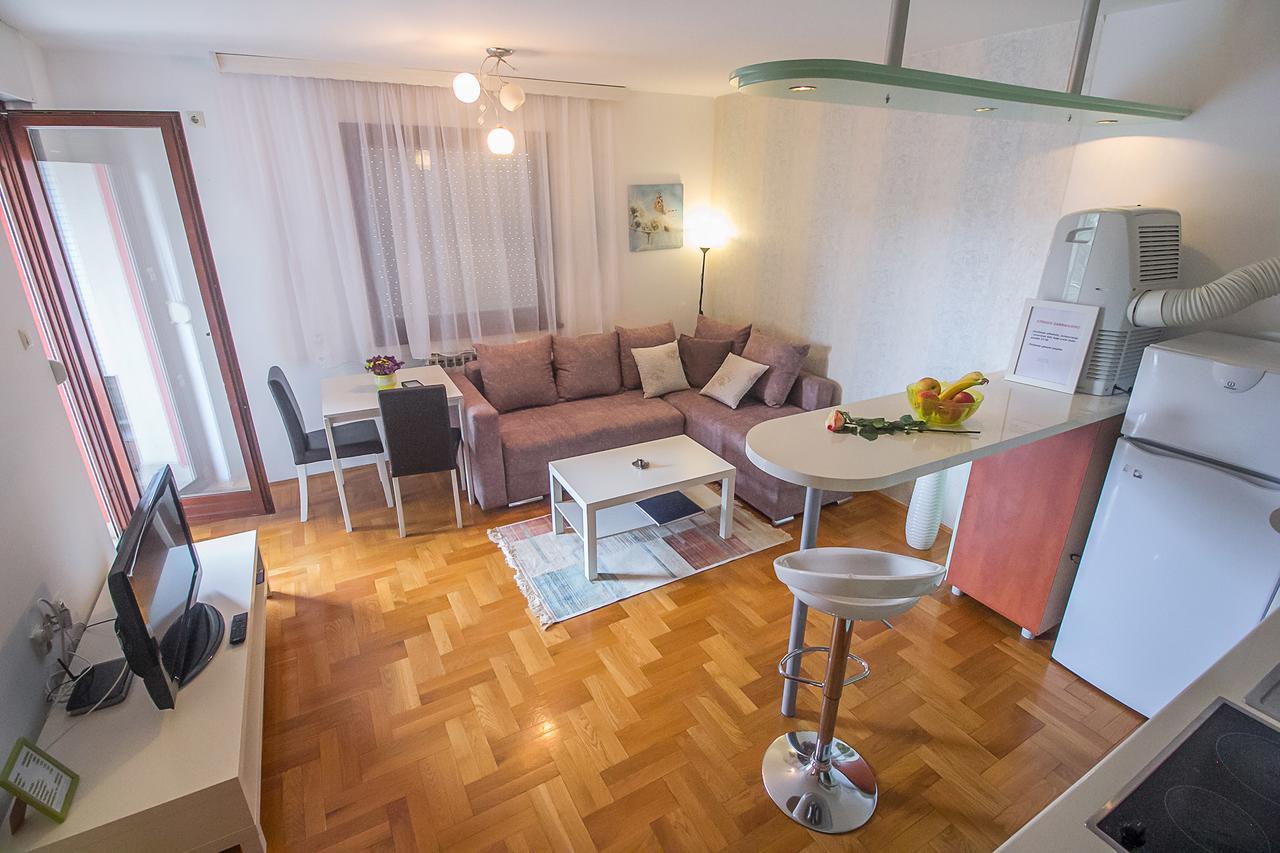 Stan Na Dan Banja Luka Apartment Ngoại thất bức ảnh