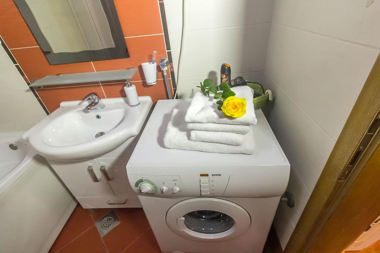 Stan Na Dan Banja Luka Apartment Ngoại thất bức ảnh