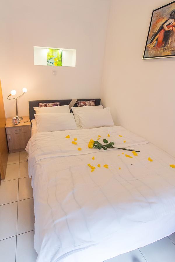 Stan Na Dan Banja Luka Apartment Ngoại thất bức ảnh